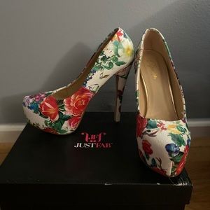 Floral pumps